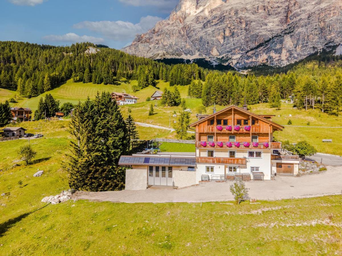 Garni Baita San Cassiano  Luaran gambar