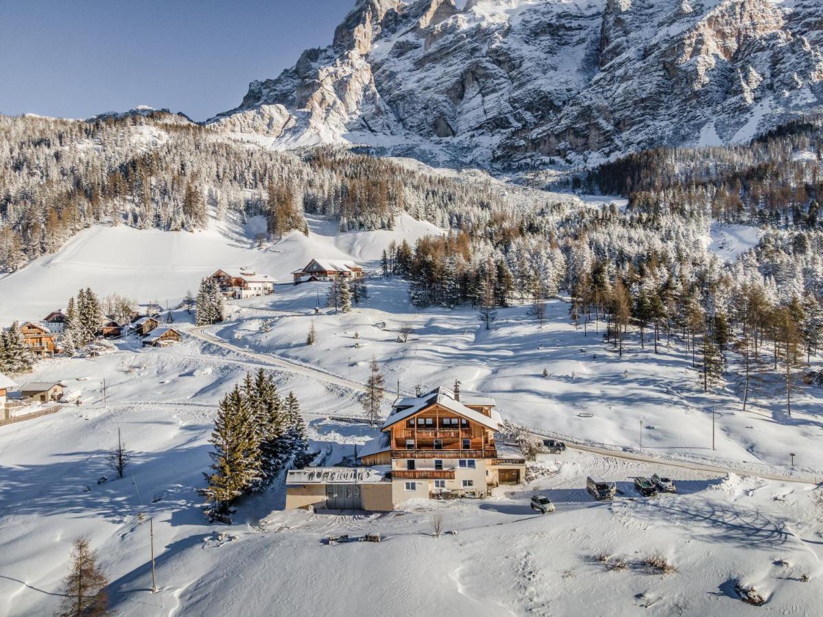 Garni Baita San Cassiano  Luaran gambar
